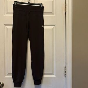 Vuori joggers